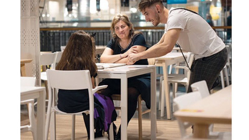 ALAIN ZULAIKA: "Magia da nire pasioa, eta orain arte hobbya izan dena lanbide bihurtu nahi dut”