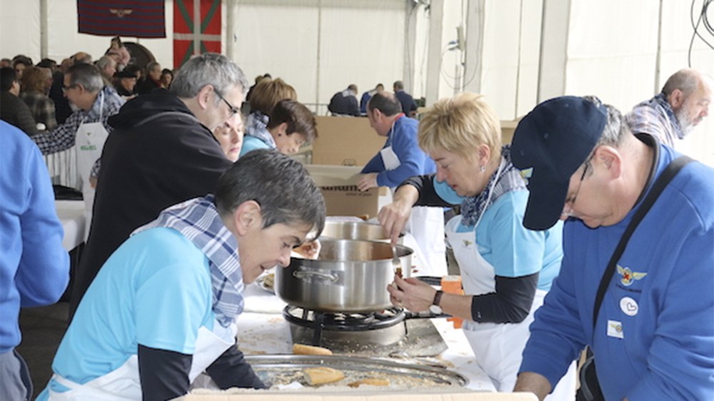 Alberto Lasuen Arriaga eta Eibarko Klub Deportiboa omenduko dituzte XX. Txistorra Egunean