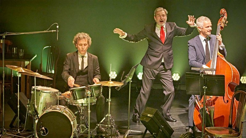 Alberto San Juanen "Macho grita" komedia musikala hartuko du Coliseo antzokiak barixakuan