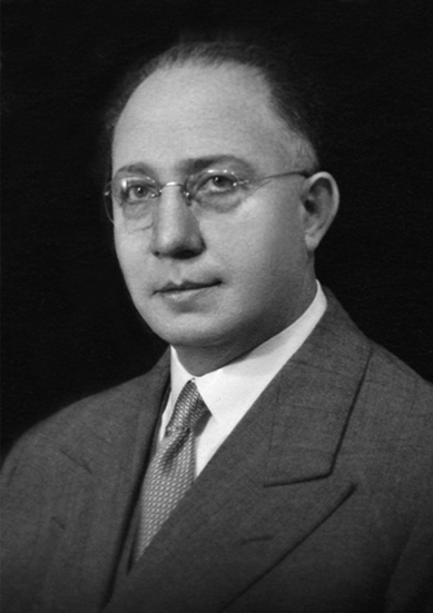 Rafael Aranda dentistak Estaziño kalean zabaldu zuen bere kontsulta 1932an eta oso ezaguna izan zen Eibarren.