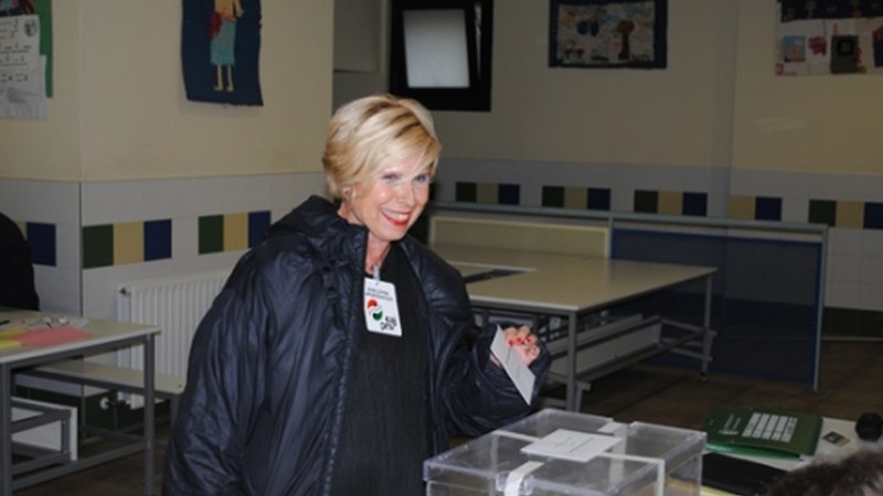 Alderdietako ordezkariak botua ematean: Miren Sojo (EAJ) #U21 #eibar