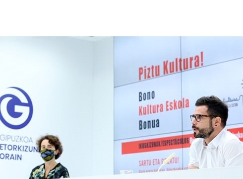 Aldundiak 1.483 Kultura Eskola Bonu banatuko ditu Eibarko eta Elgoibarko 16-17 urte bitarteko gazteen artean