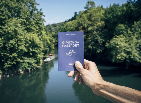 Aldundiak Gipuzkoan barne turismoa sustatzeko kanpaina abiarazi du