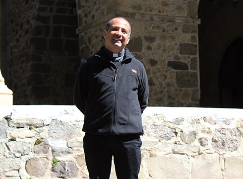 Alejandro Cid, Arrateko apaiza: “Arraten ateoak ere etortzen dira mezatara”