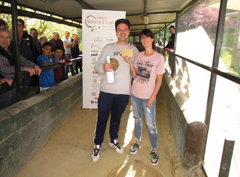 Alex Campos bolariak jaso du aurtengo Kirol Saria hiru-txirlo modalitatean