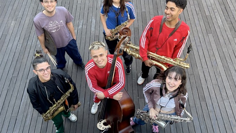 Alex Daviesek kontzertua emango du eguen iluntzean Untzagan