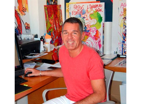 Alfredo Leon, diseinatzaile grafikoa: “Kartel harrigarriak egiten saiatzen naiz, deigarriak”