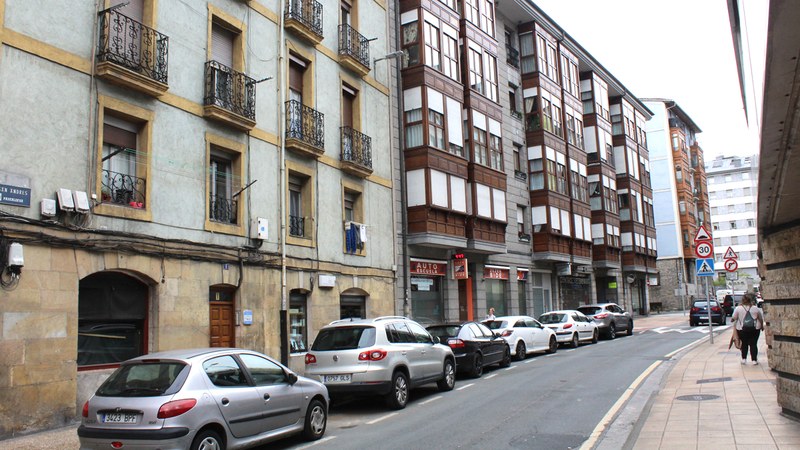 Amaitu dira udaletxearen eta Torrekuako ospitalearen arteko trenbide-zatian zarata murrizteko lanak