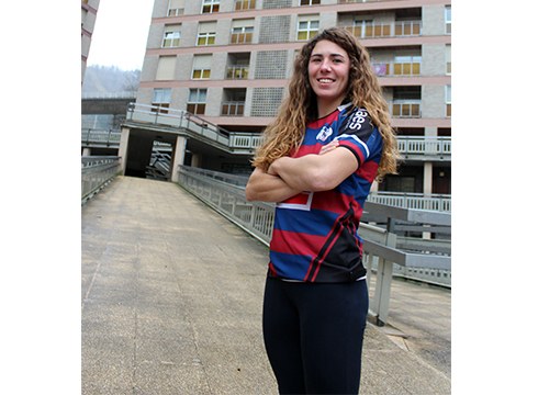 Amaiur Mayo, errugbilaria: “Emakumezkoen errugbiak etorkizun polita dauka Eibarren”