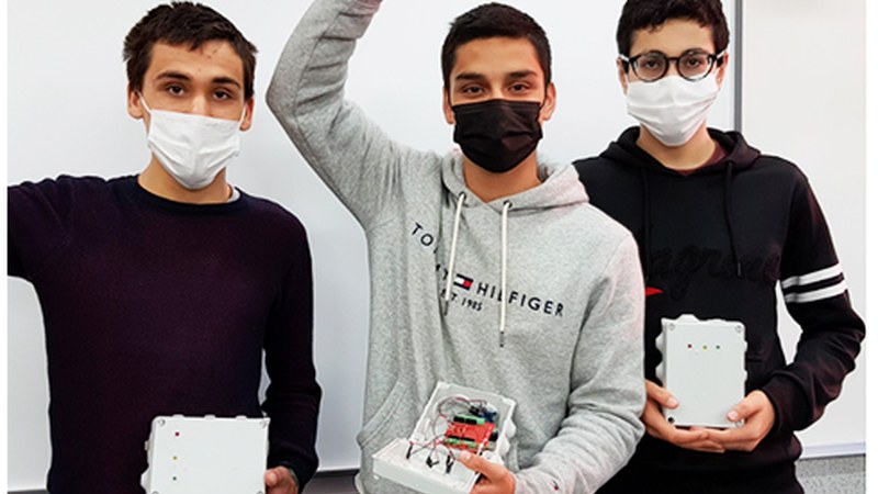 Amaña eskolako eta Eibar BHIko ikasleak STEAM erronkan irabazlea