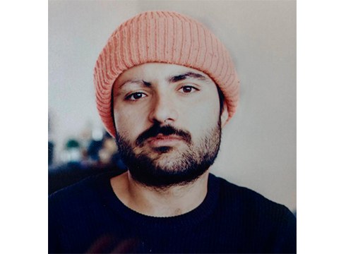 Amat Vallmajor: “Argi nuen filmatzen nuen lehen pelikulak Eibarko osaben inguruko zerbait kontatu behar zuela”