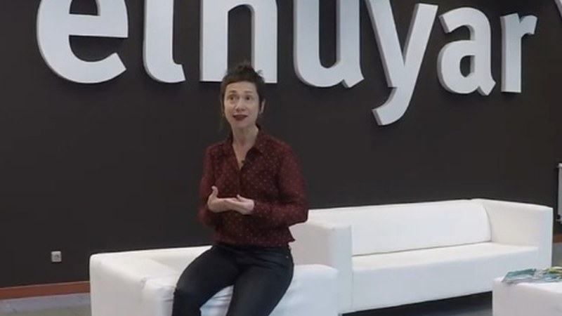 Ana Galarragaren “19aren izurria argitzen” bideo-pilula bana zabalduko dugu egunero