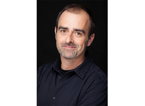 Anartz Zuazua, antzerkilaria: “Umorez zipriztindutako antzezlana da Hansel eta Gretel”