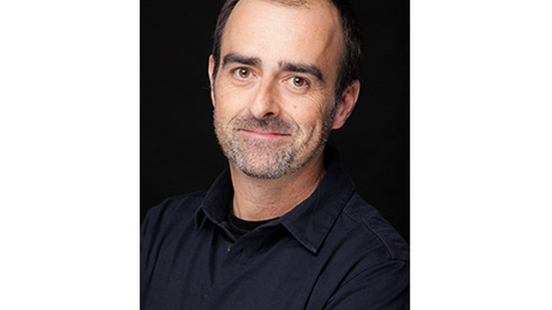 Anartz Zuazua, antzerkilaria: “Umorez zipriztindutako antzezlana da Hansel eta Gretel”