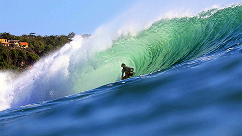 Ander Alberdi ‘Txintxe’, surflaria: “Olatuek markatzen dute nire hurrengo bizilekua”