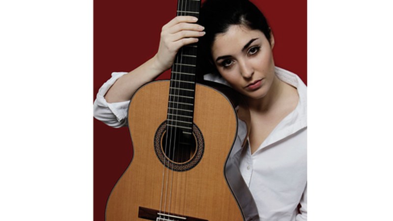 Andrea Gonzalez Caballero: “Musikari on batek jendearekin bat egiteko ahalmena izan behar du”