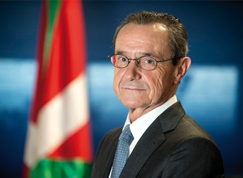 Angel Toña: “Gaur 25 urte inguruko  langabetuak epe luzera  lana izango du”