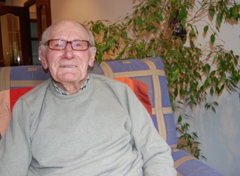 ANTONIO SARASKETA: “Urkizu aldean babeslekuak egiten ibili nintzen”