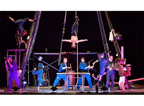 Antzerki sasoia hastear da