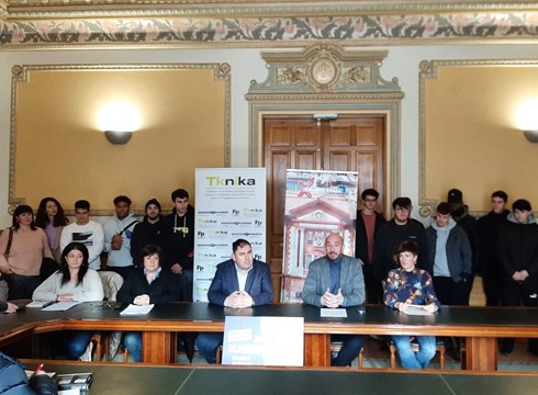 [ IKASENPRESA azoka ] EAEko Lanbide Heziketako 1.800 ikasle hartuko ditu ostegun honetan Eibarrek