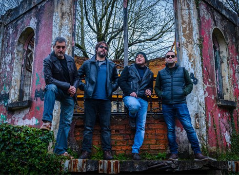 Barixaku gauean Eirband taldeak 80 eta 90. hamarkadetako doinuekin beteko du Untzagako karpa