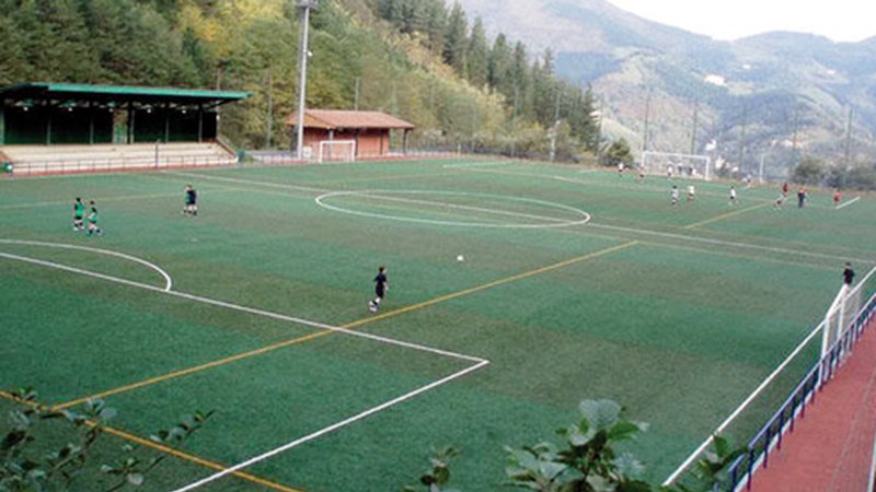 Aratoste etenaldiari begira Bar Txoko taldeak ihes egin du foball-zaletuen Liga txapelketan