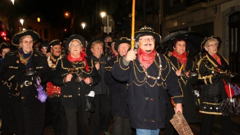 Aratosteek asteburua beteko dute