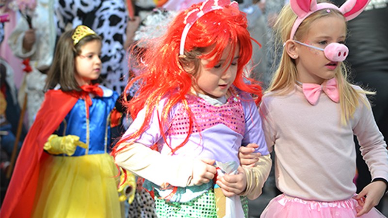 Aratosteetako kartel lehiaketan parte hartzeko epea zabalik dago