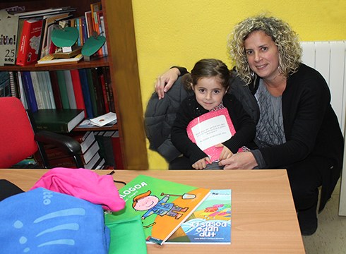 Aratosteetako lehiaketako irabazleak gaur jaso du saria