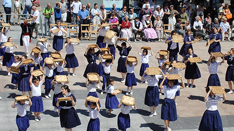 [ARGAZKI-BILDUMA] Asteburuan ospatu dugun Euskal Jaiak lagatako irudien bilduma