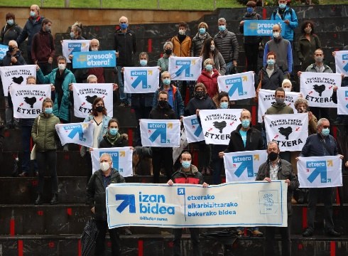 Argazki jendetsua egin dute Untzagan, Izan Bidea dinamikak deituta