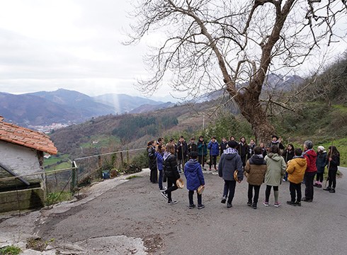 ARGAZKIAK | Eibarko Musika Eskolakoak santaeskean ibili ziren zapatuan