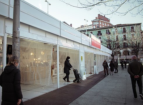 [ARGAZKIAK] Eibart artisau azoka dago zabalik Untzagan