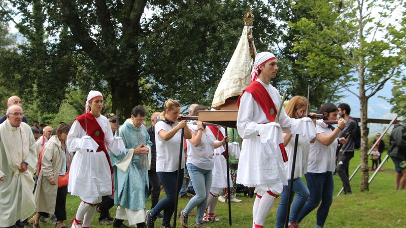 ARGAZKIAK | Meza nagusia eta prozesioa Arrateko jaietan