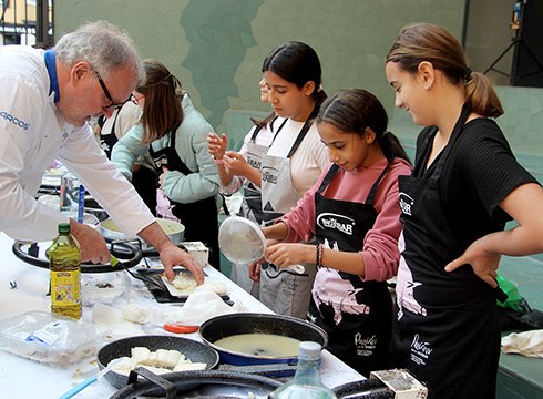 ARGAZKIAK | Oso maila ona erakutsi zuten San Andres XIX. eskolarteko bakailao lehiaketako partaideek