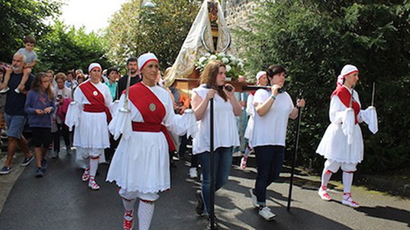 [ARGAZKIAK] Arrateko jaietako argazki bildumak MEDIATEKAN ikusgai ipini ditugu