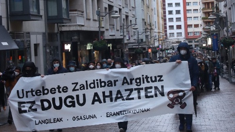 [ARGAZKIAK+BIDEOA] Orain dela urtebete gertatu zen "desastrea zentzu guztietan" gogoan