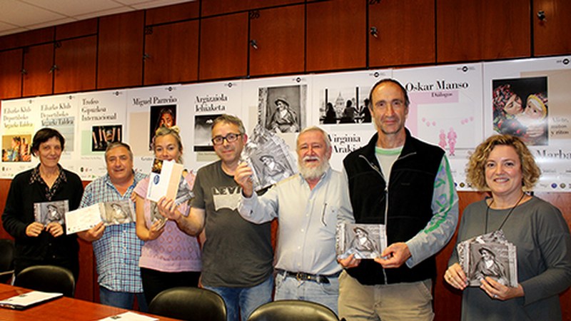 Argazkilaritza Maiatzean aurkeztu dute gaur arratsaldean Klub Deportiboan