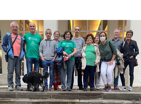 Argi berdeak piztu zituzten atzo, ELA gaitzaren kontrako egunean