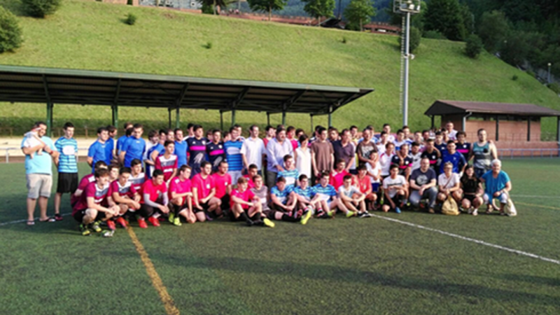 Aritz Iriondo Foball-7ko epaileari elkartasuna adierazi diote gaur Unben