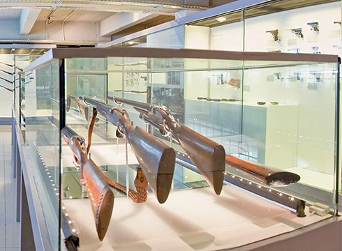 Arma erakusketaren euskarazko katalogo digitala aurkeztuko dute gaur arratsaldean