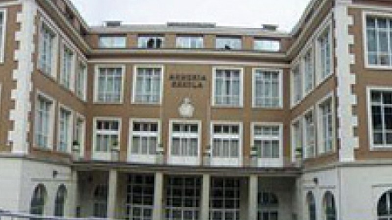 Armeria Eskolaren mendeurrenaren inaugurazioa