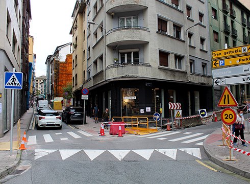 Arragueta kalea trafikoarentzat itxita egongo da astelehenetik barixakura