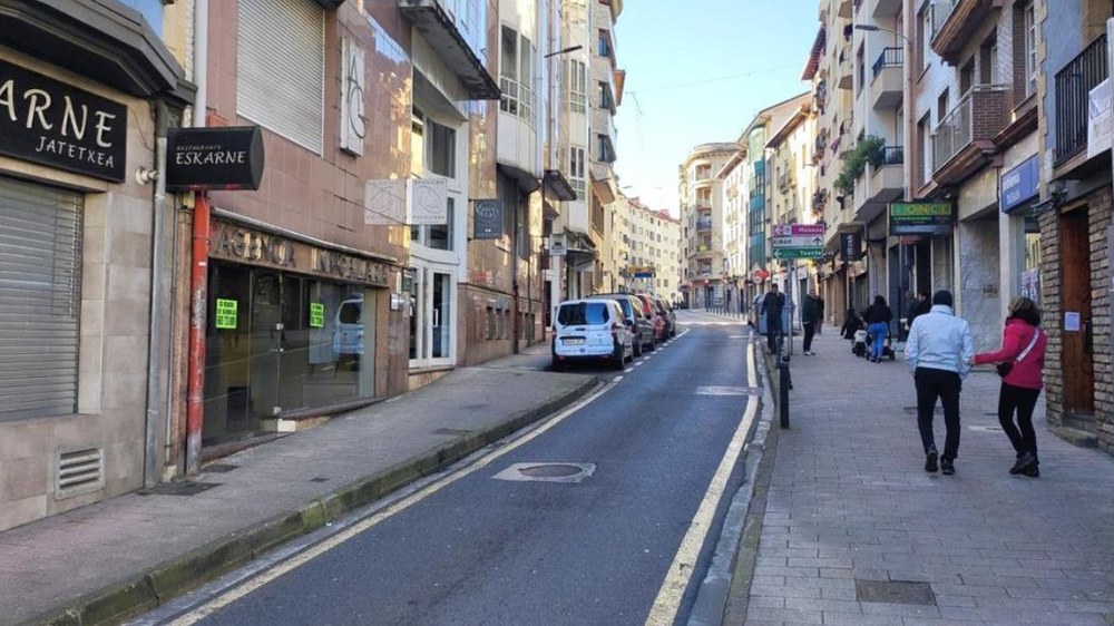 Arragueta kaleko berrurbanizazio-lanak hasteko zain da Udala