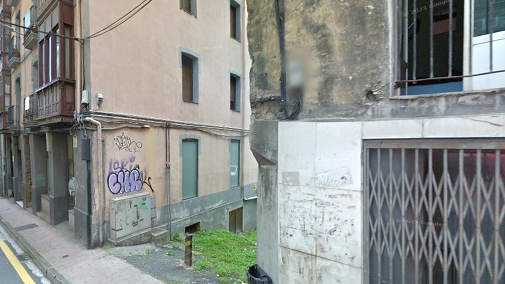 Arraguetaren berrurbanizazio lanak Iberdrolak 16 zenbakiko kableak kendu ostean hasiko direla jakinarazi du Udalak