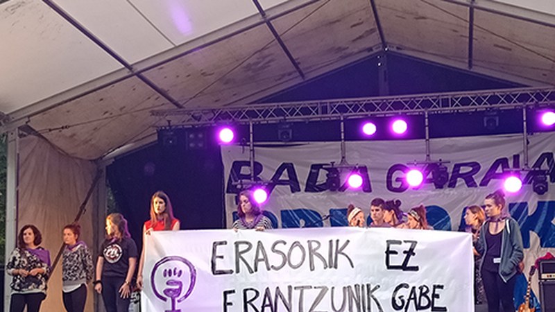 Arrate egunean gertatu zen erasoa salatzeko kazerolada deitu dute gaurko, 19:30ean Untzagan