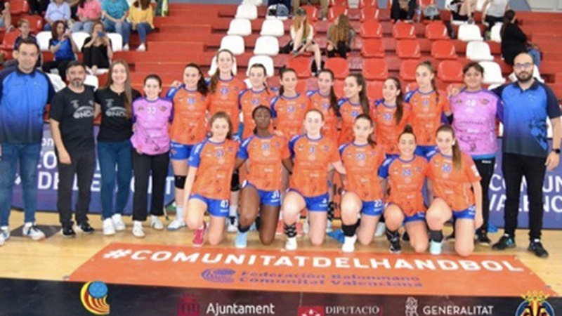 Arrate Eskubaloiko kadete mailako nesken taldea estatuko azken fasea jokatzen du Castellon