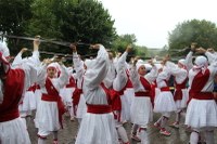 Arrateko Amaren eguna azken urteotako euritsuena izan da
