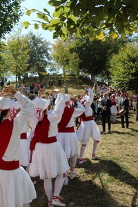 Arrateko Amaren jaiak jendetza erakarri du aurten Arrateko Amaren jaiak jendetza erakarri du aurten