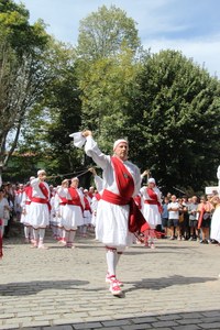 Arrateko Amaren jaiak jendetza erakarri du aurten Arrateko Amaren jaiak jendetza erakarri du aurten